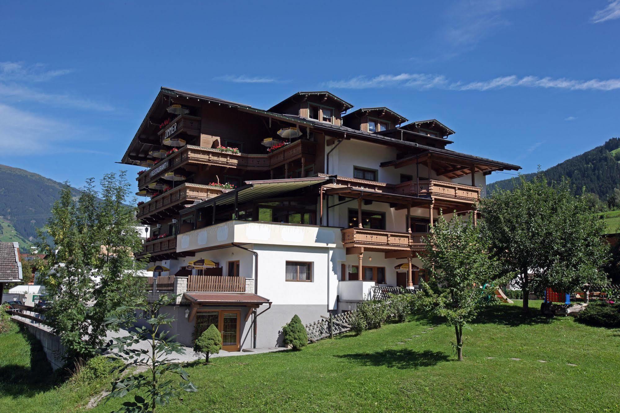 Hotel Eckartauerhof Mayrhofen Eksteriør billede